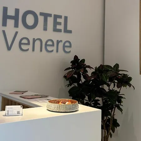 Venere Hotel 3*