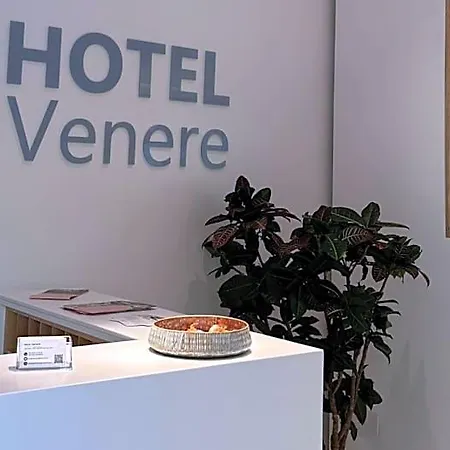 Venere Hotel 3*